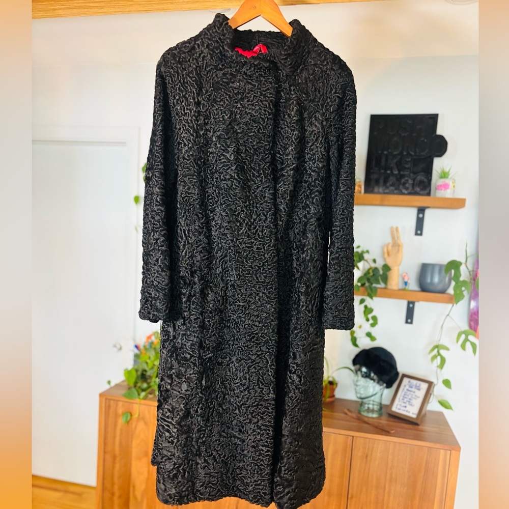 VTG 1960 Black Astrakhan Lamb Fur Coat | Made in Quebec by Fernand Émond - Picture 8 of 15